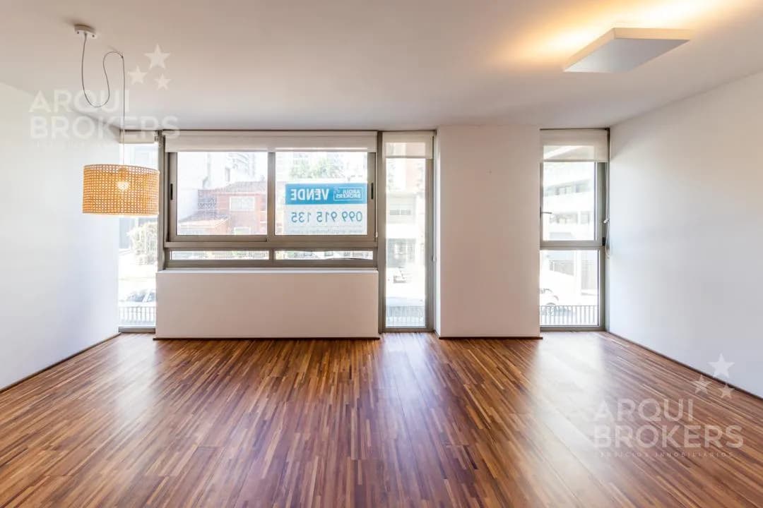 Apartamento De 2 Dormitorios Con Garaje En Alquiler En Punta Carretas