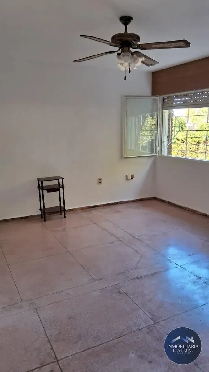 Alquiler Casa Ph 3 Dormitorios Malvín Norte Patio, Parrillero Y Cochera Para 2 Autos — foto 4